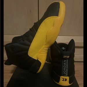 AUTHENTIC BRAND NEW Jordan 12 Retro University Gold Black Size 3Y 151186070